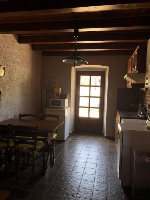 Petite Maison A La Campagne Malrevers Exterior foto